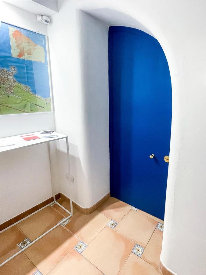 La Casina Di Luna Trani Bagian luar foto
